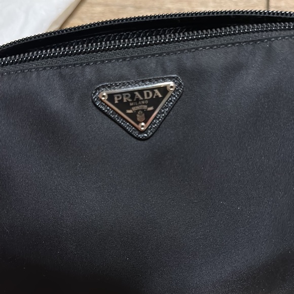 Prada cosmetic pouch new - Picture 7 of 17